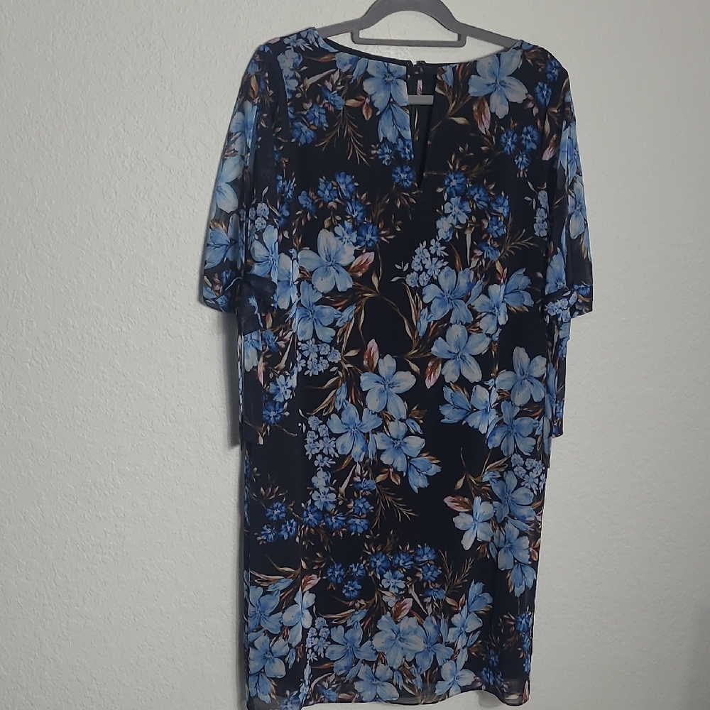 Truth & Fable Women’s Black Floral Chiffon Half Sleeve Choker Neck Sheath Dress